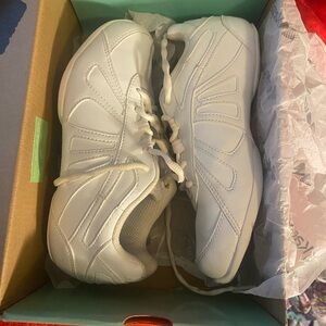 KAEPA “Touch Up” Women Cheer Sneakers - Cheerleading